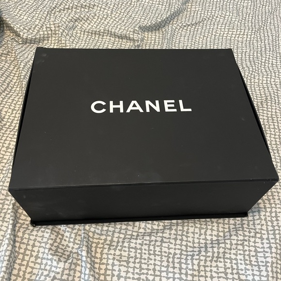 Chanel caviar jumbo flap shw - Picture 9 of 9